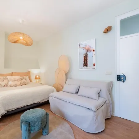 Brand New Stylish Principe Real With Patio * Lisboa